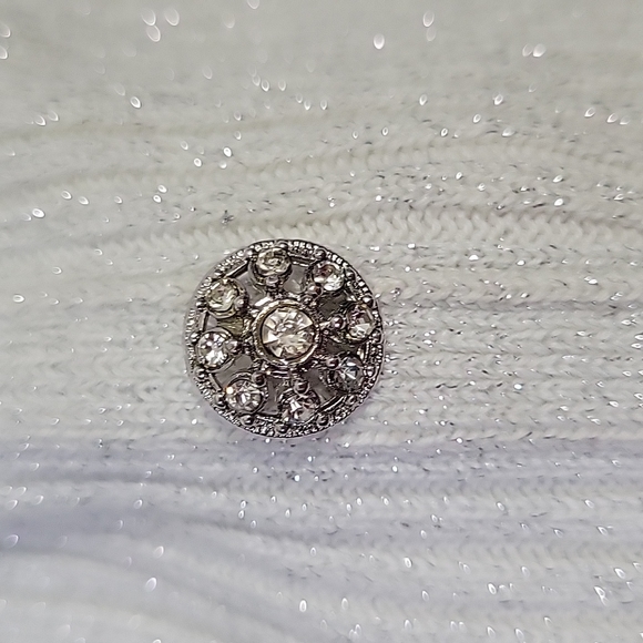 White silver metallic sweater - Picture 5 of 7